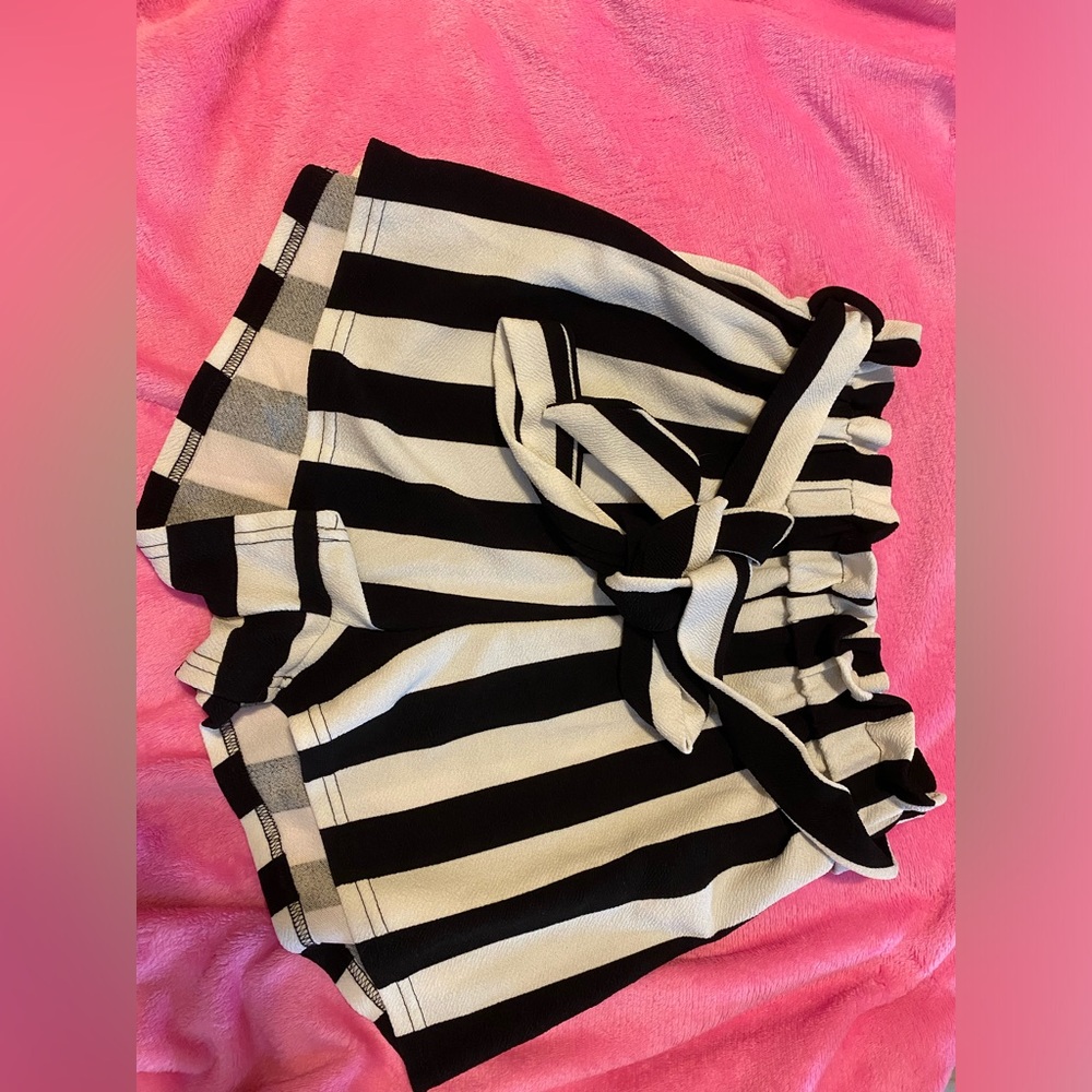 SHEIN women’s size Medium (M) summer shorts